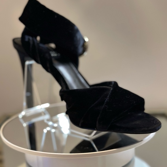 VINCE CAMUTO | Anyria Velvet Party Heels - Picture 13 of 13